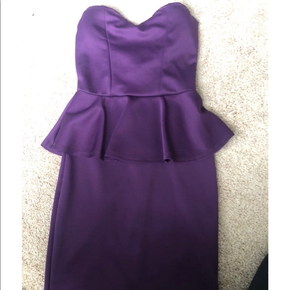 Dresses & Skirts - Purple peplum cocktail dress